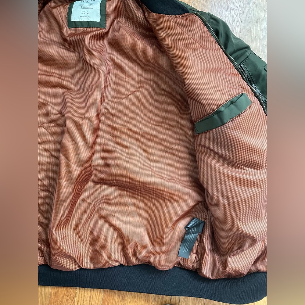 Bomber Jacket - Picture 4 of 5